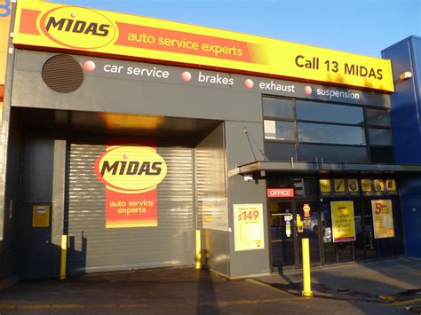 midas mascot|Midas (automotive service) .